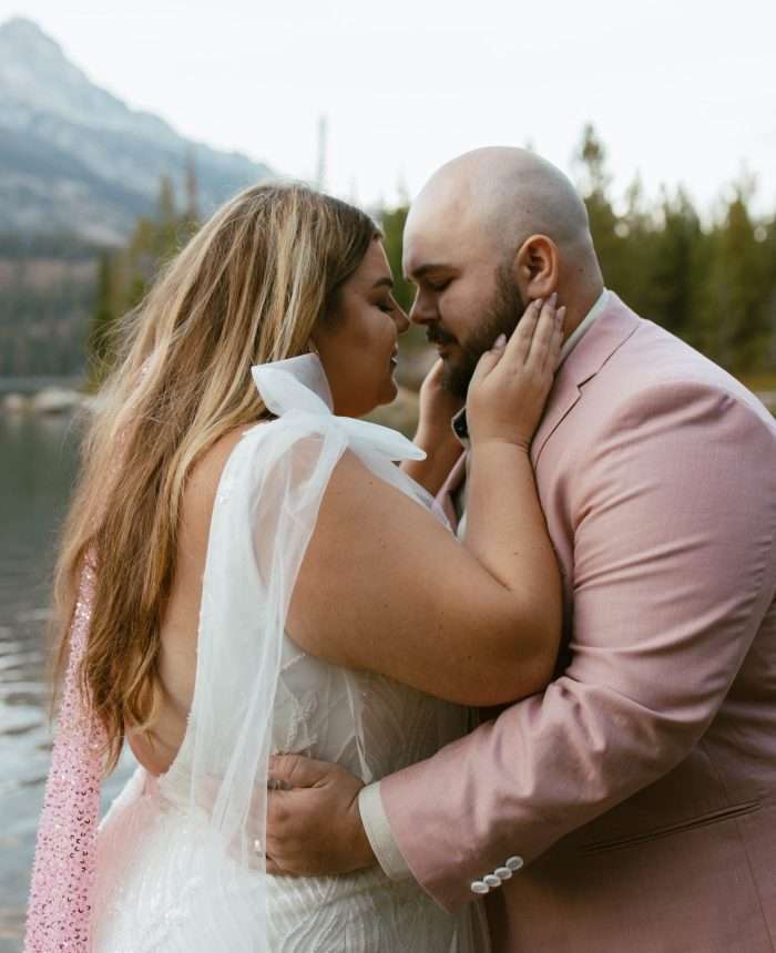 Relaxed Wyoming Elopement with Pops of Pink