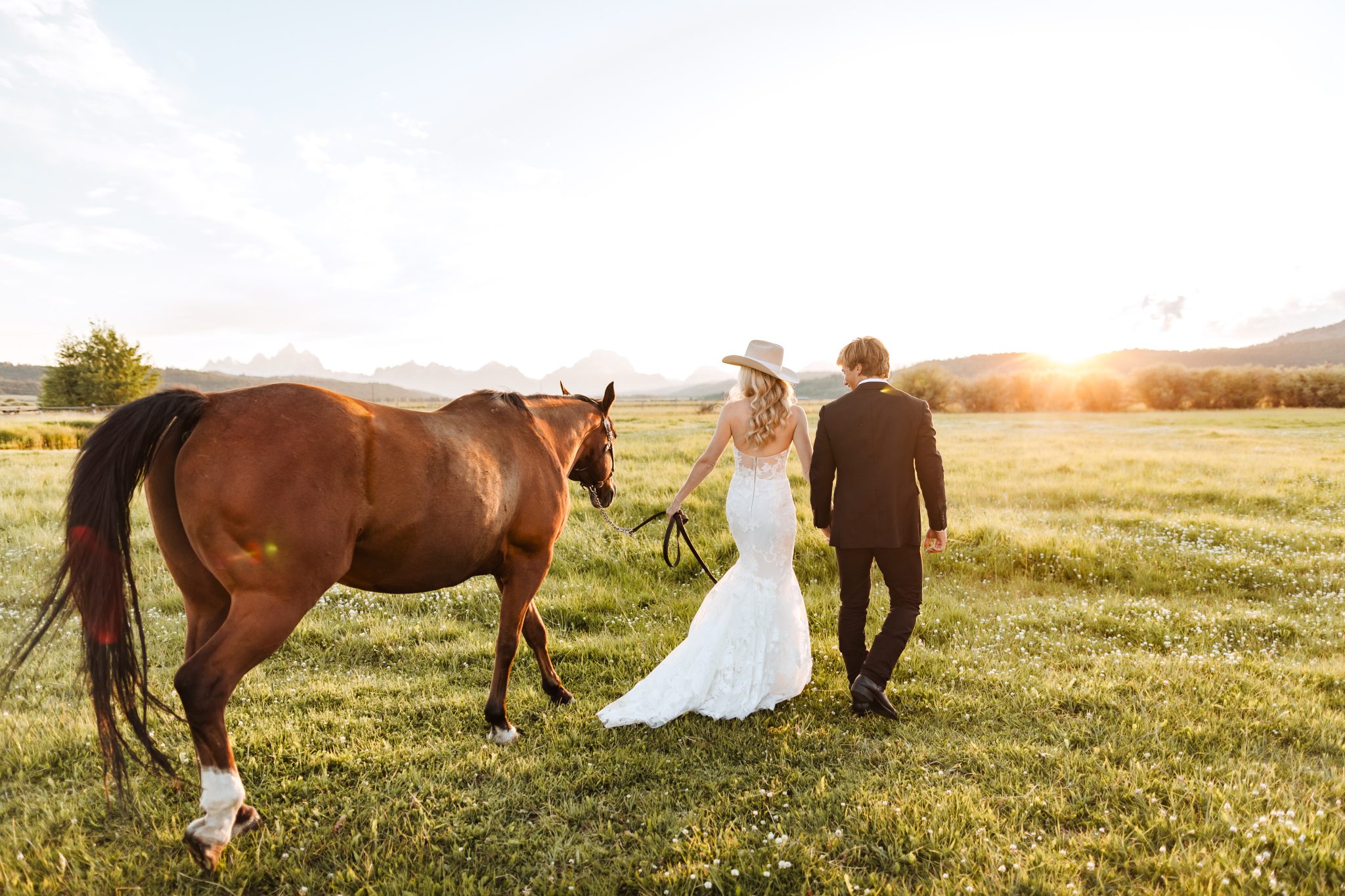 5 Ways to Style your Custom JW Bennett Hat