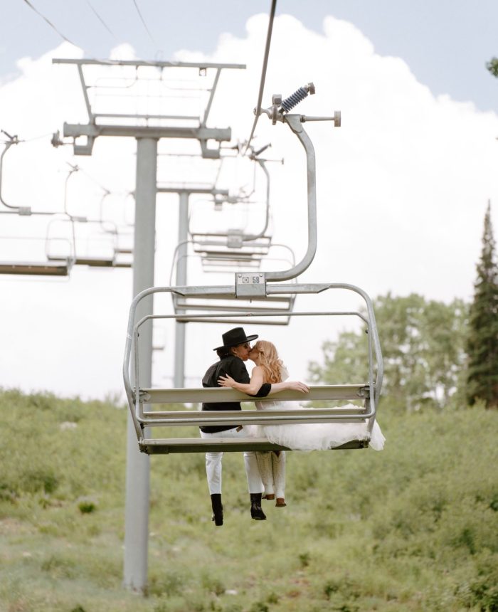Adorable Summer Engagement Photos in Utah