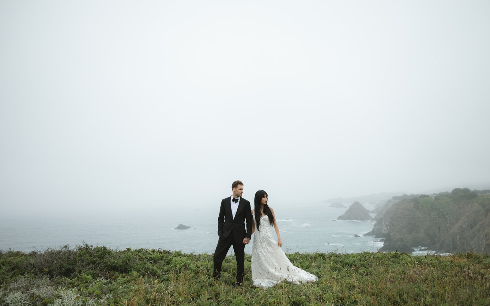 5 Things to Look for When Hiring a Luxury Destination Wedding Photographer