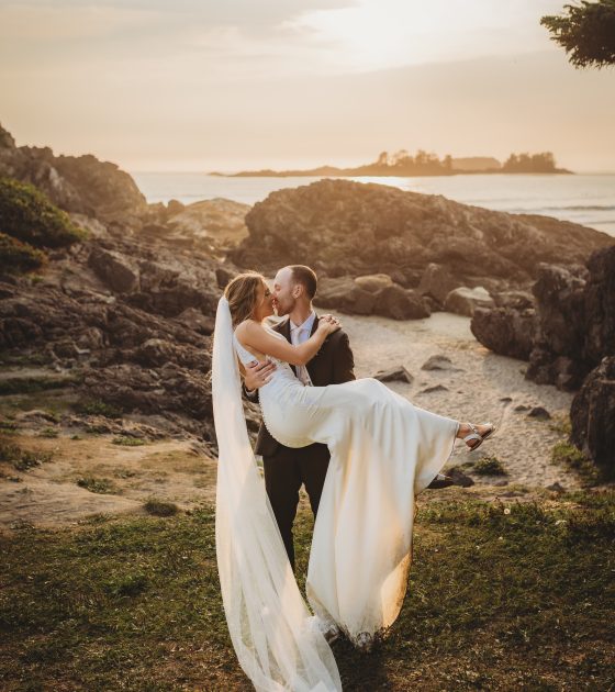 Romantic Summer Beach Wedding in BC