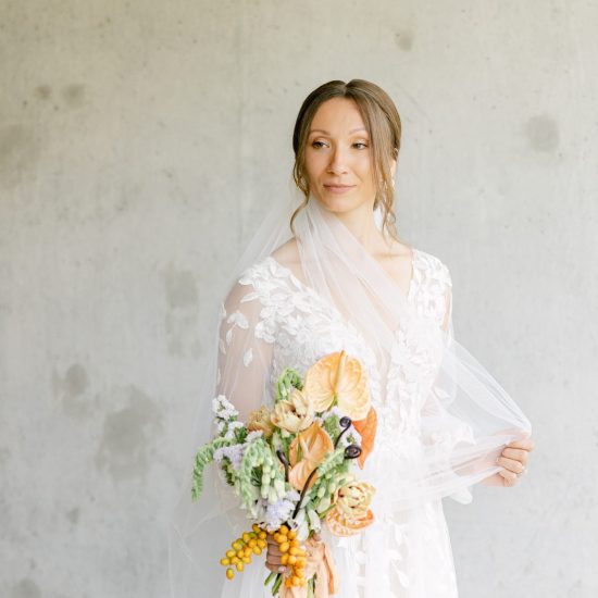 Snowpine Lodge Wedding with Elegant and Artistic Touches