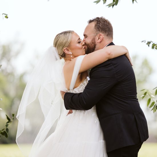 Idaho Wedding Blooming with Springtime Hues