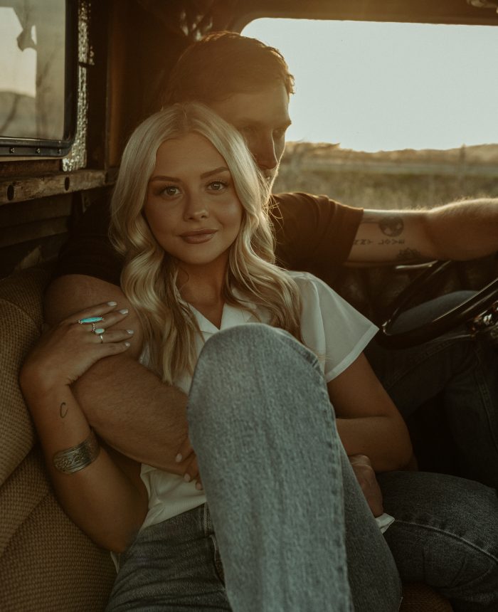 Delightful Golden Hour Montana Couples Session