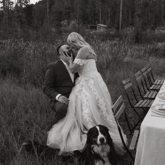Outdoor Idaho Elopement with A Breathtaking Mountain Scenery