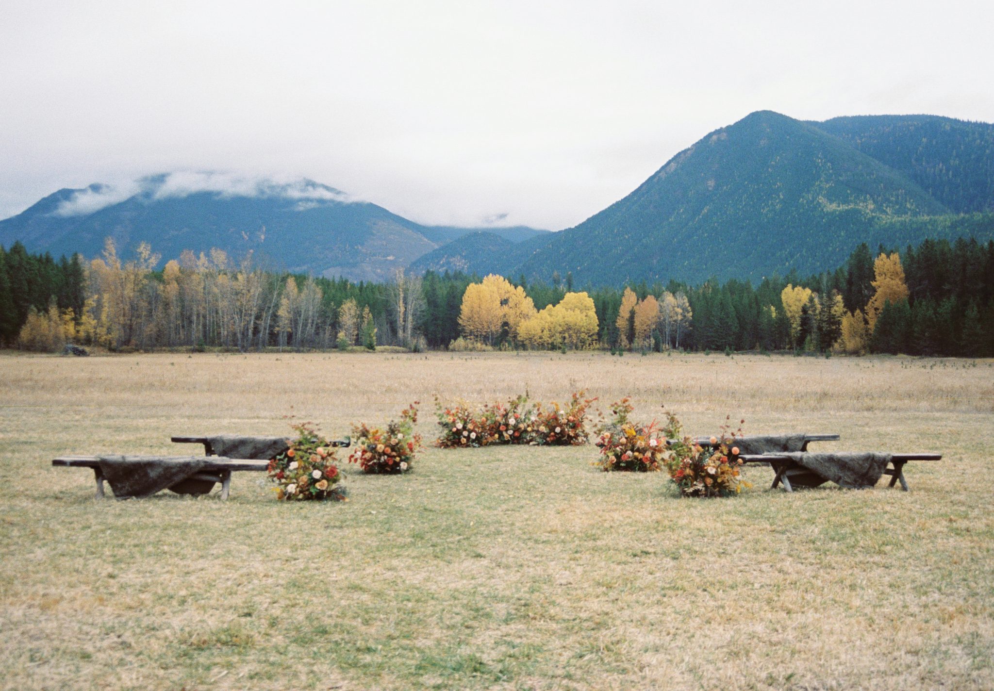 Autumn Montana Elegance: ‘Old World Romance’ Wedding Inspiration