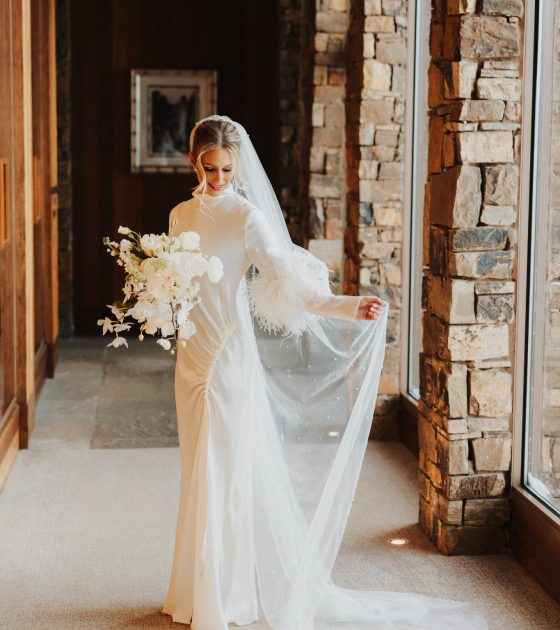 Sleek and Modern Winter Nuptials in Wyoming