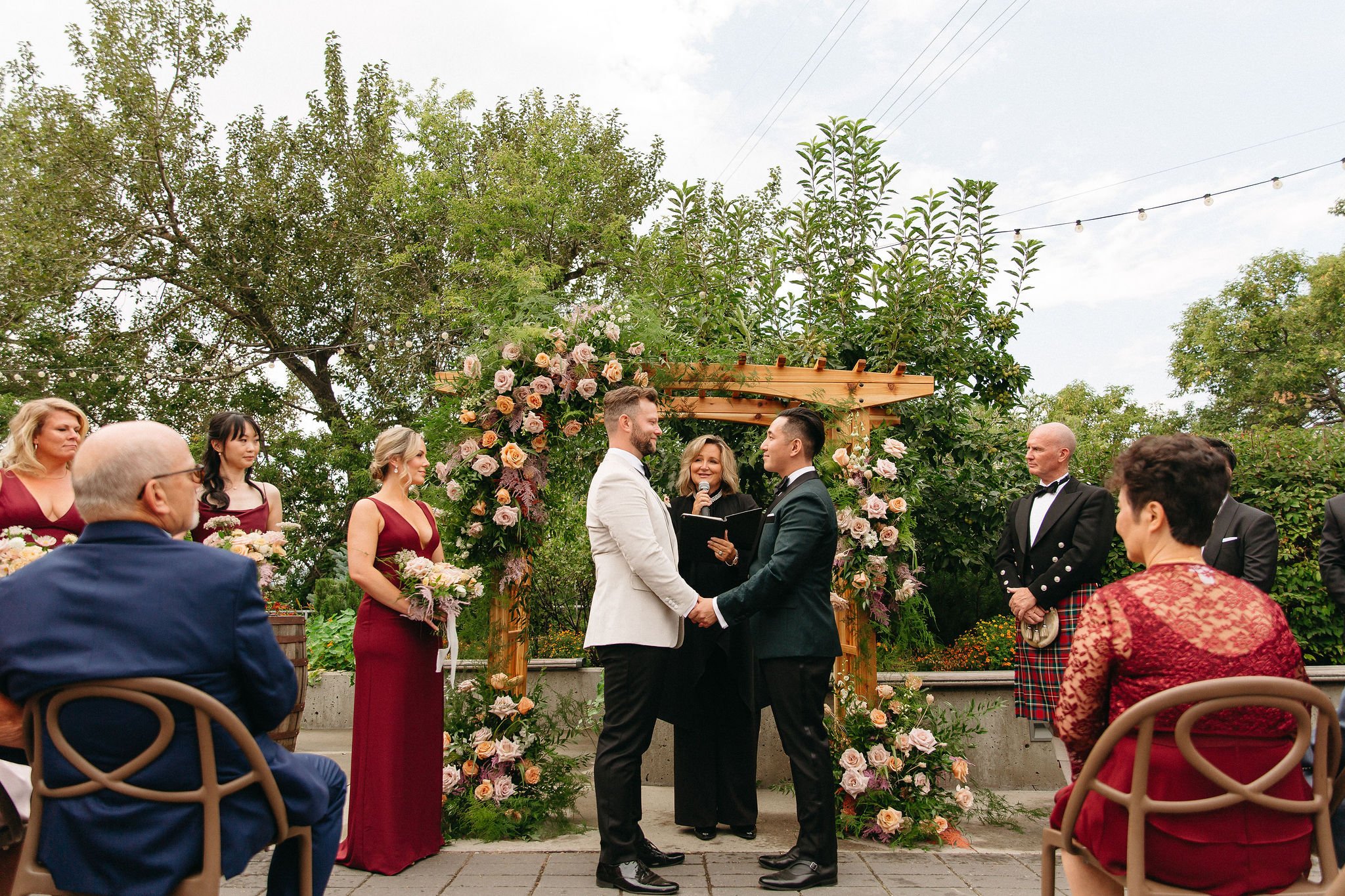 Top Calgary Wedding Officiants for Your Dream Ceremony