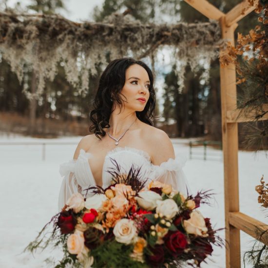 Wintry Wedding Inspo Filled with Rustic and Frosty Elegance