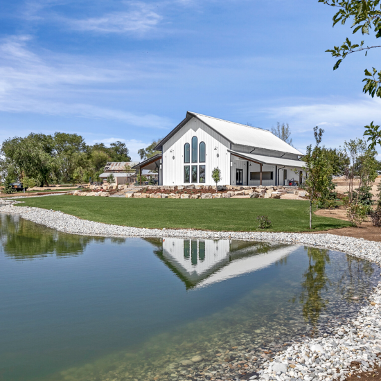The Rustic Daisy Barn