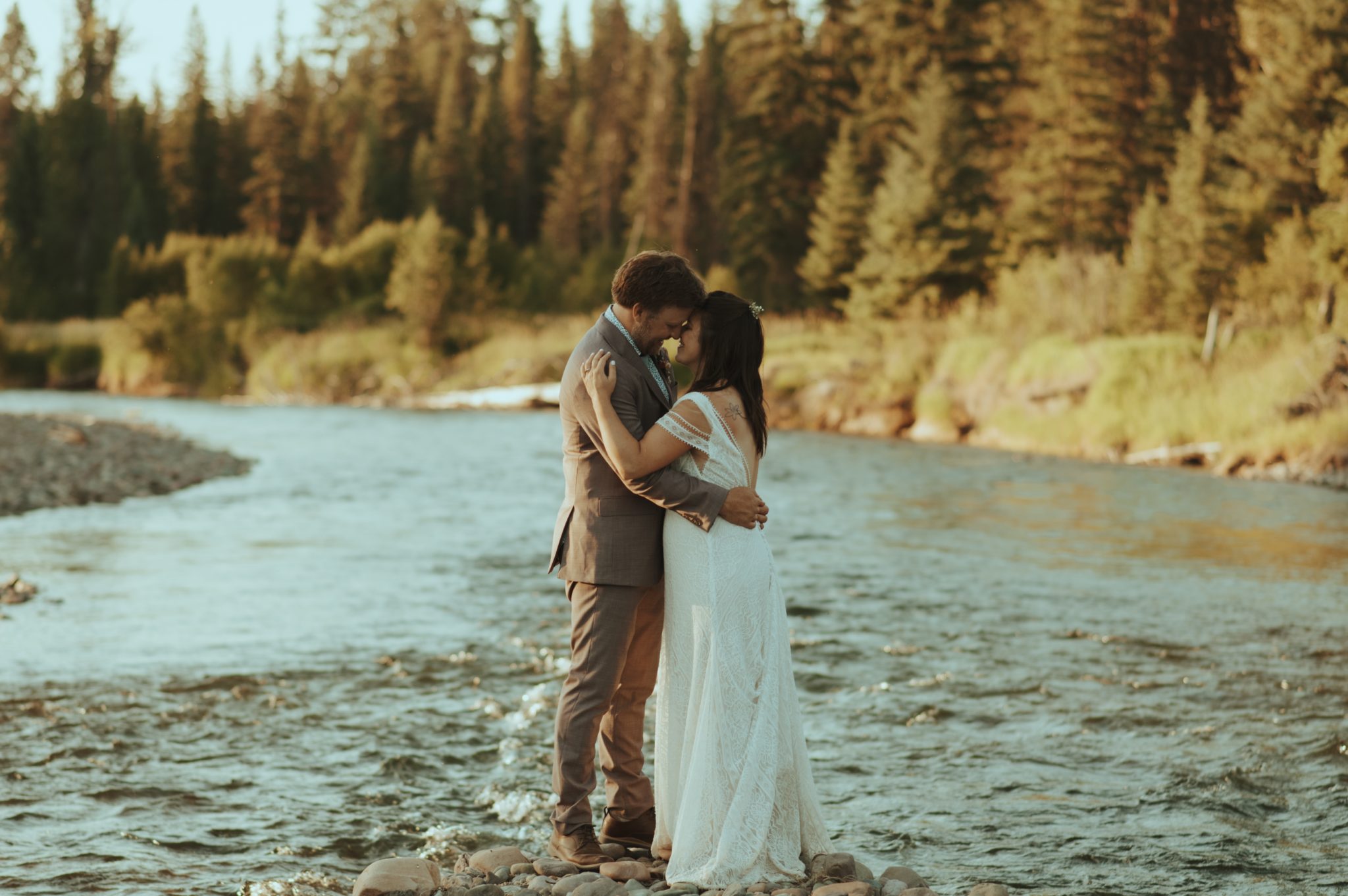 The River House: A Rustic Boutique Wedding Venue in Montana’s Wilds