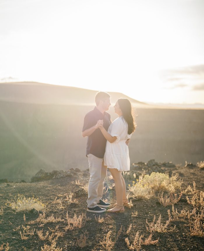 Pretty Idaho Engagements With Mountain and Lakeside Serenity