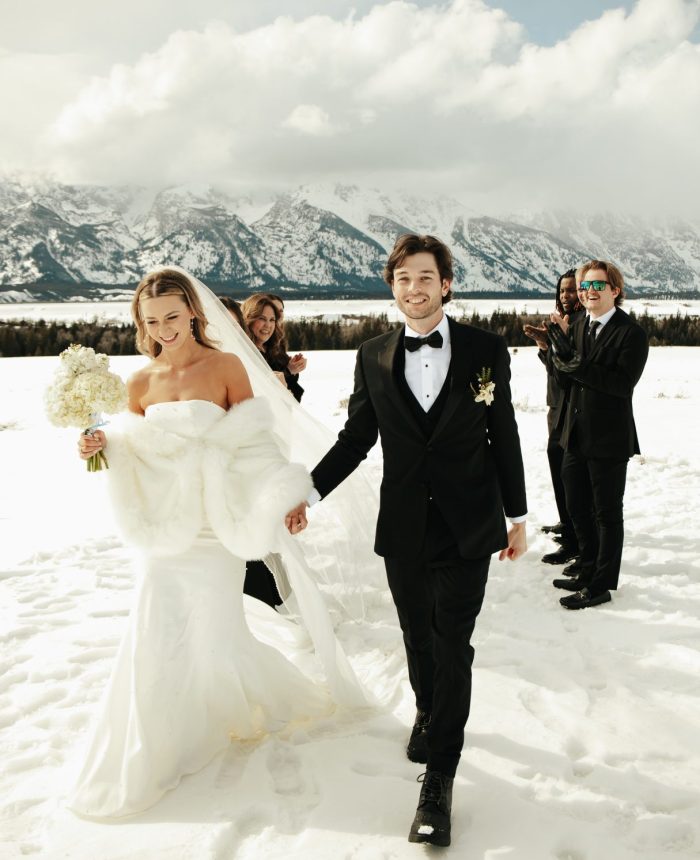 Intimate Snow-Covered Wyoming Elopement