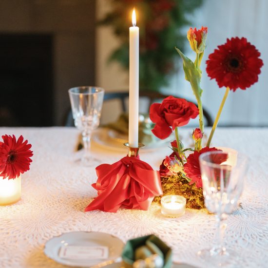 Refined Holiday Wedding Inspiration with Festive Vibes