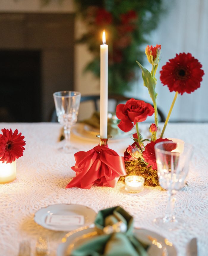 Refined Holiday Wedding Inspiration with Festive Vibes