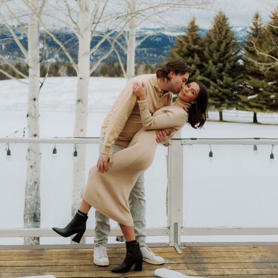 Jackson Winter Charm Engagement Session