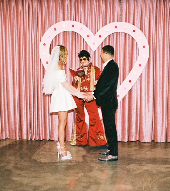 10 Iconic Las Vegas Wedding Chapels