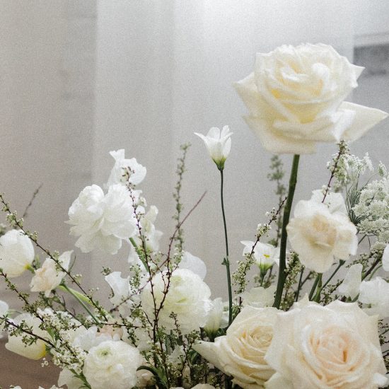 With the Seasons <span> | Calgary Alberta Wedding Florist </span>