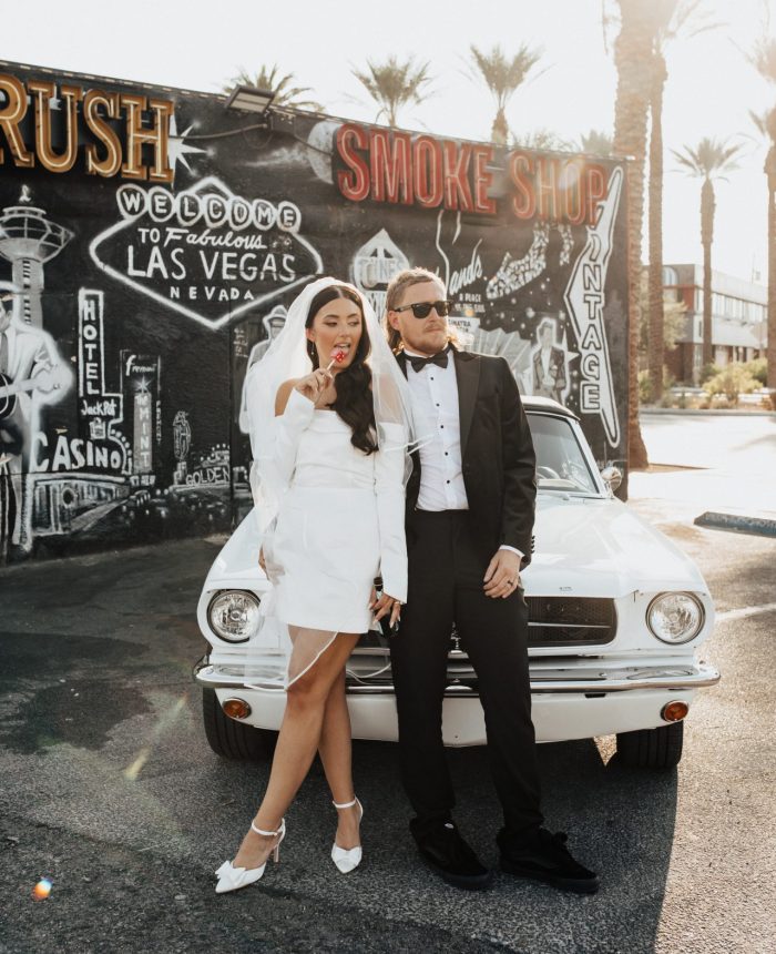 Vibey Viva Las Vegas Elopement