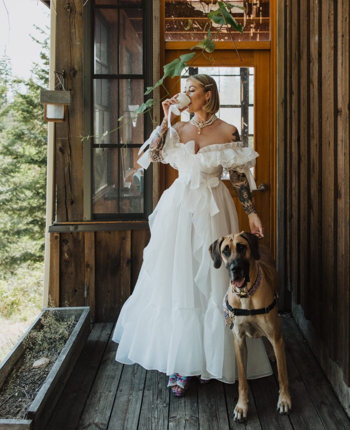 A Beautiful and Ethereal Tin Poppy Retreat Wedding