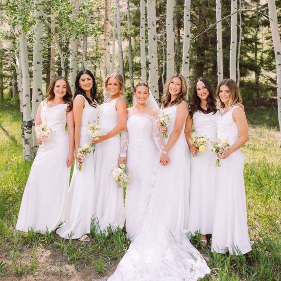 A Dreamy Summer Wedding at Harmels on the Taylor