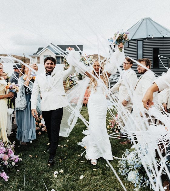 A Cozy Utah Wedding Filled with Vintage-Inspired Charm