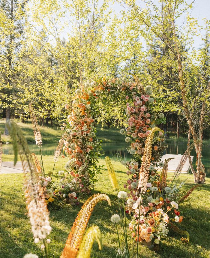 Soft and Sunlit Wedding Inspo in Montana