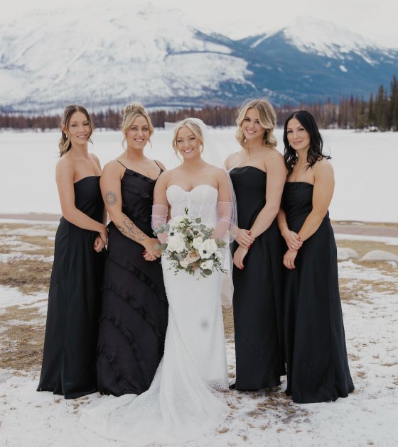 Composed and Intimate Winter Wedding in Jasper