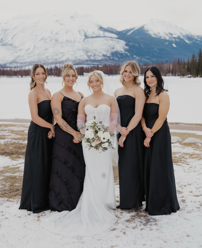 Composed and Intimate Winter Wedding in Jasper