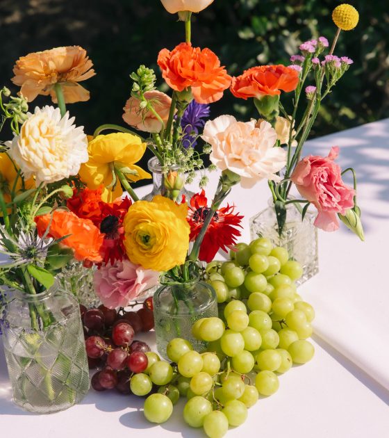 Bright Tamarack Resort Wedding with Lively Blooms