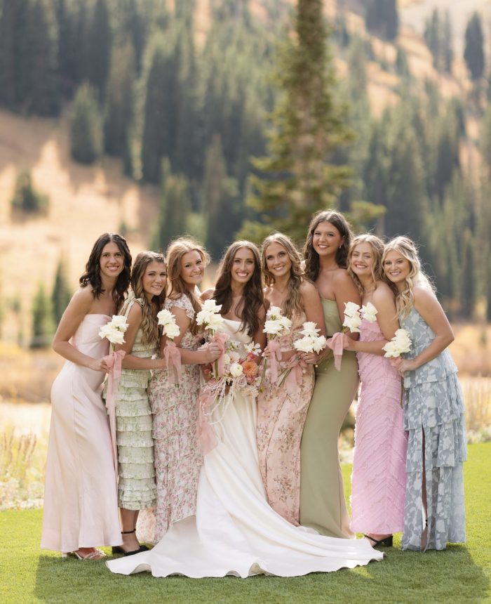 Autumn Lodge Wedding in Utah with Soft and Textured Blooms