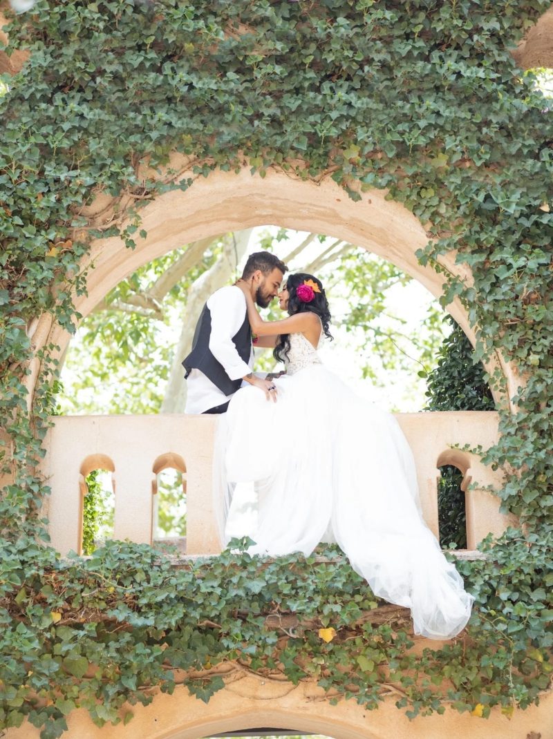 Couple at Tlaquepaque Arts & Shopping Village Sedona wedding venue