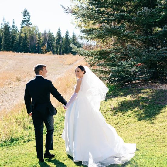 Timeless Utah Resort Wedding with Autumn Florals