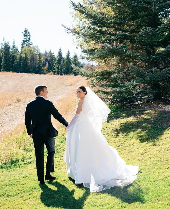 Timeless Utah Resort Wedding with Autumn Florals