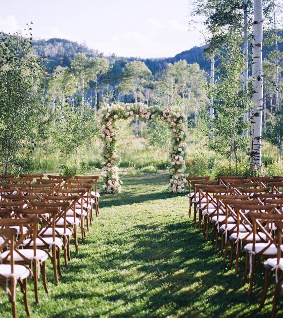 Lush Summer “I Dos” Beneath Colorado Aspens