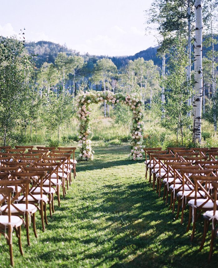 Lush Summer “I Dos” Beneath Colorado Aspens