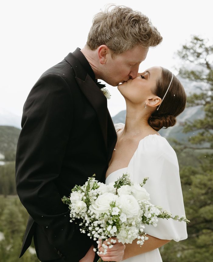 Sophisticated Springtime Wedding in Alberta