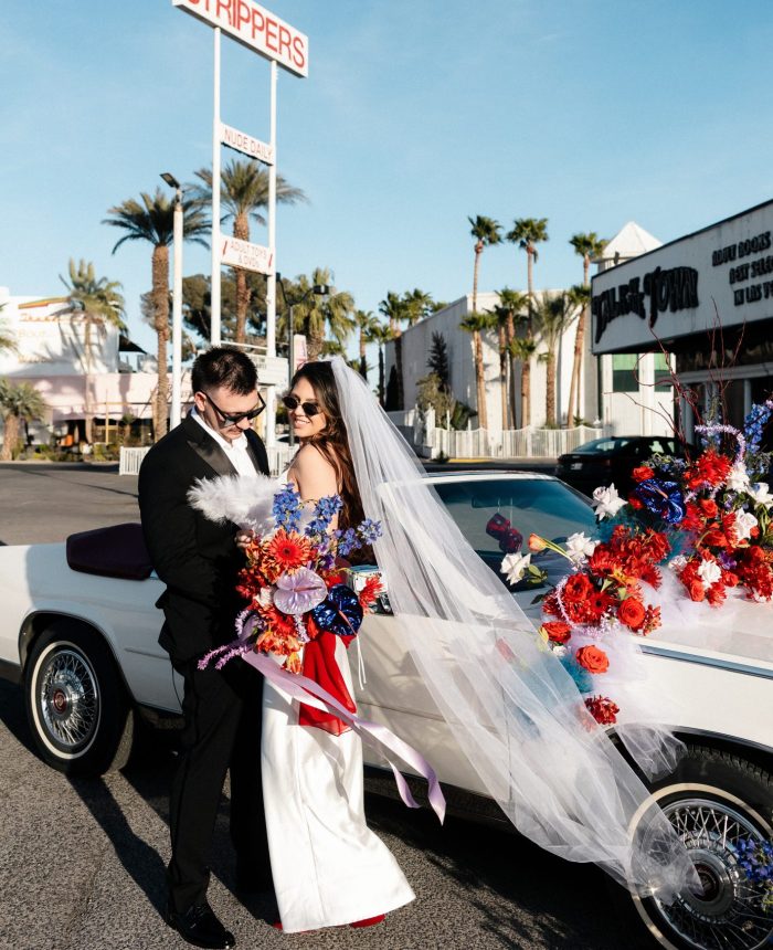Edgy and Lively Las Vegas Elopement