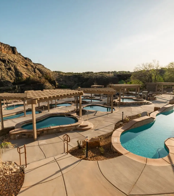 Romantic Utah Hot Springs Perfect for Your Mini-Moon Getaway