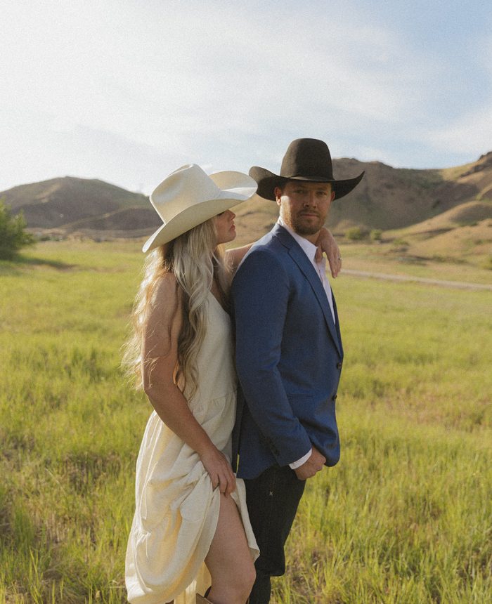 Cowboy Chic Engagements in the Rolling Hills of Idaho