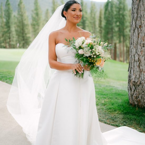 Stunning Refined Mountain Wedding in Truckee