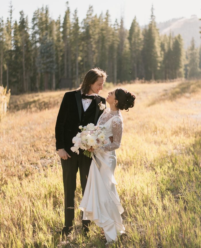 White Florals and Earthy Accents Add Warmth to a Breckenridge Wedding