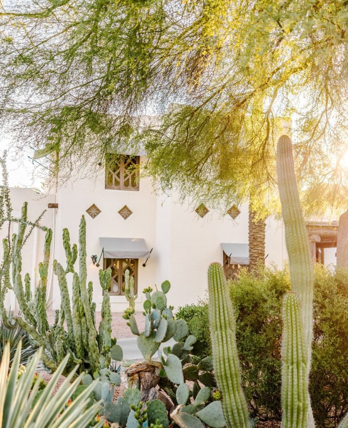5 Arizona Resorts for a Dreamlike, Relaxing Honeymoon