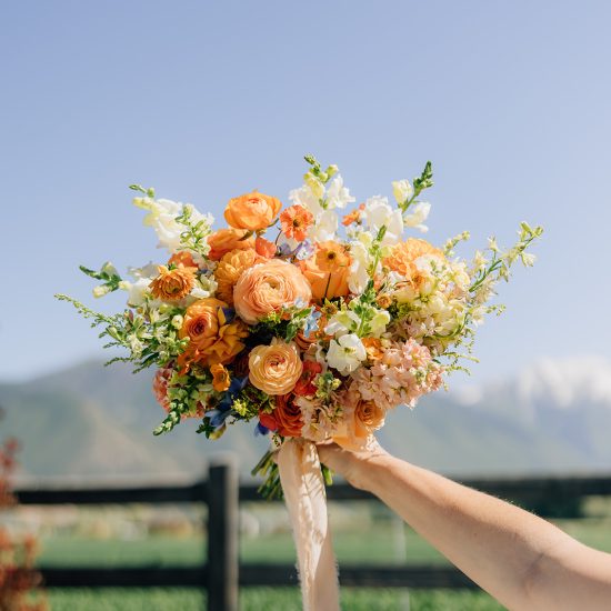 Lovely Utah Wedding with a Bright Citrus Flair