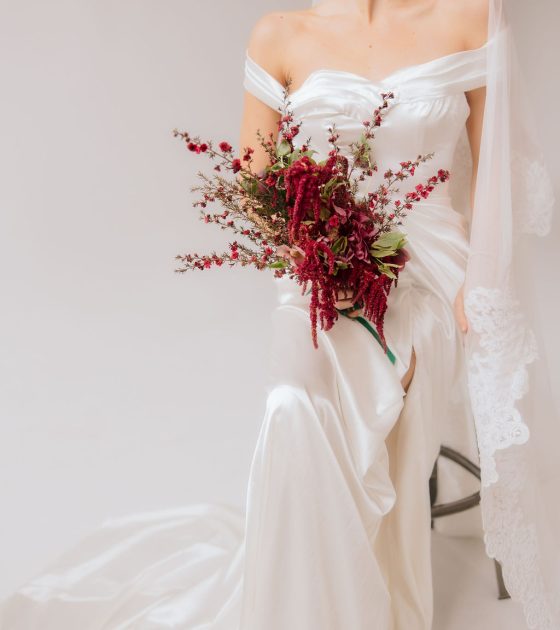 Utah Styled Shoot Infused with Berry-Toned Blooms