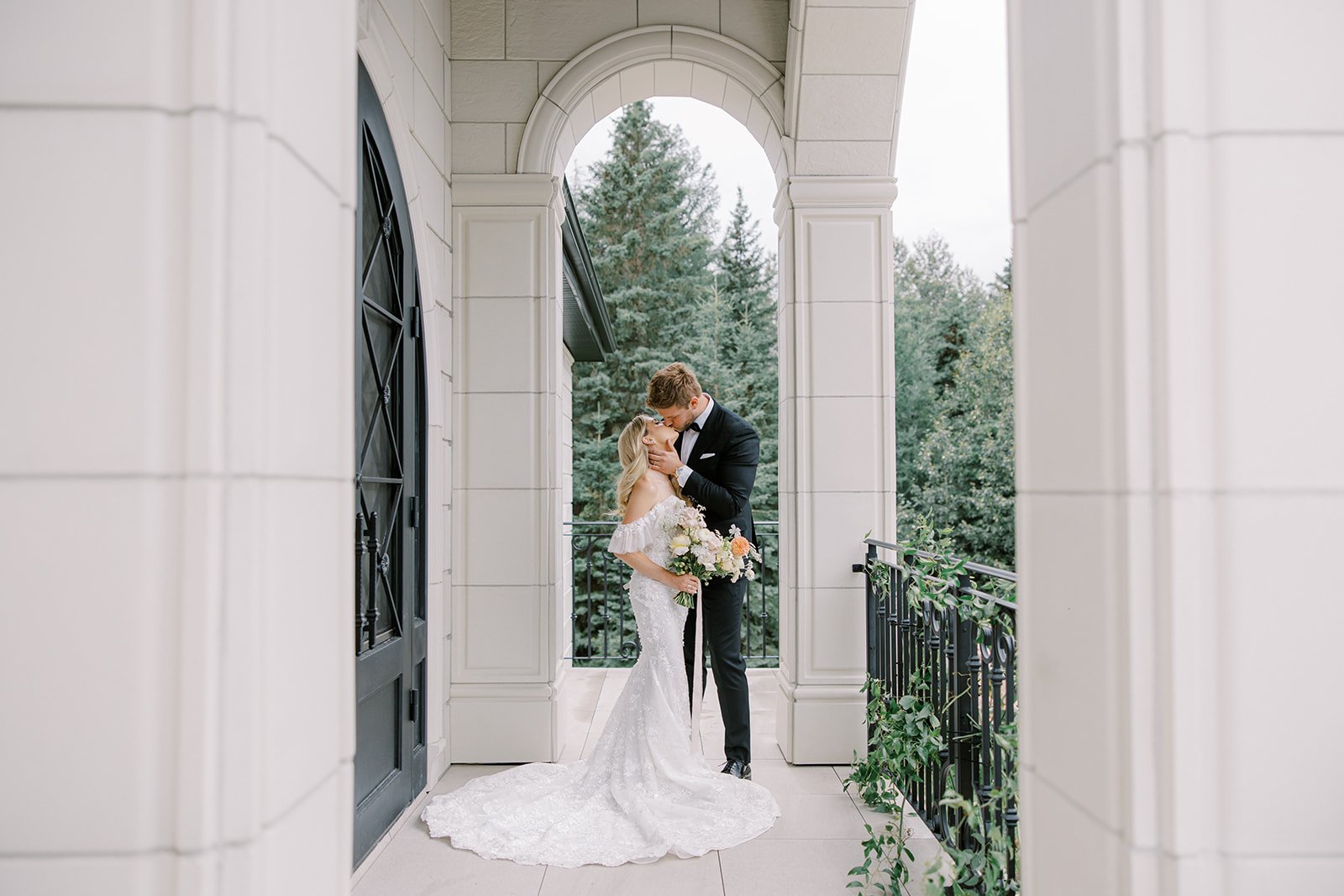 Alberta Bridal Boutiques: The Best Wedding Dress Shops in Calgary, Edmonton & Beyond