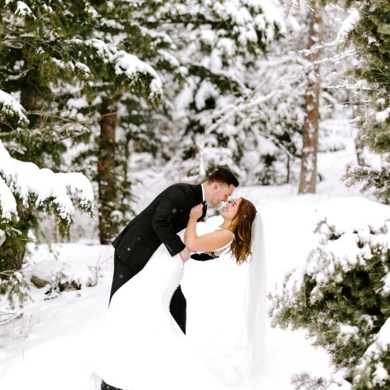 Utah Bridals in an Enchanting Snowy Setting
