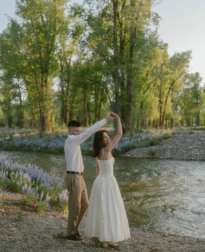 Enchanting Wyoming Engagements with Endless Romance
