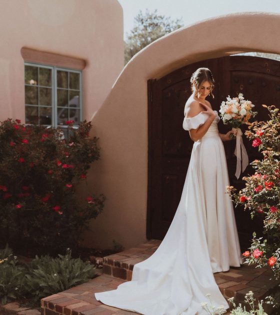 A New Mexico Wedding Embraced in Soft Spring Romance