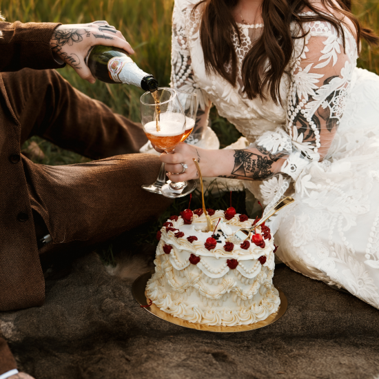 Bakes of Grace <span> | Reno Nevada Wedding Bakery </span>